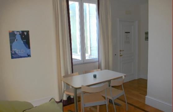 Residence Gli Angioini Srl ナポリ エクステリア 写真