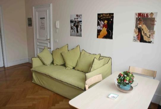 Residence Gli Angioini Srl ナポリ エクステリア 写真