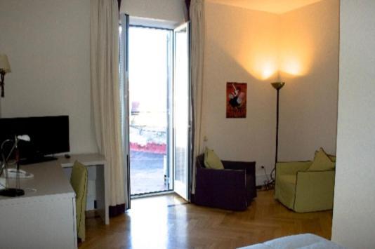 Residence Gli Angioini Srl ナポリ エクステリア 写真